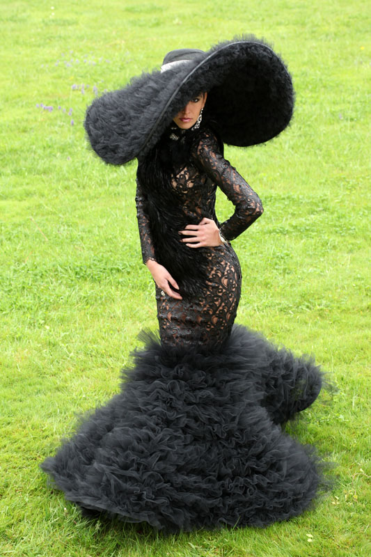 IMG_0601 Black dress with pamela Manuela and Ariana